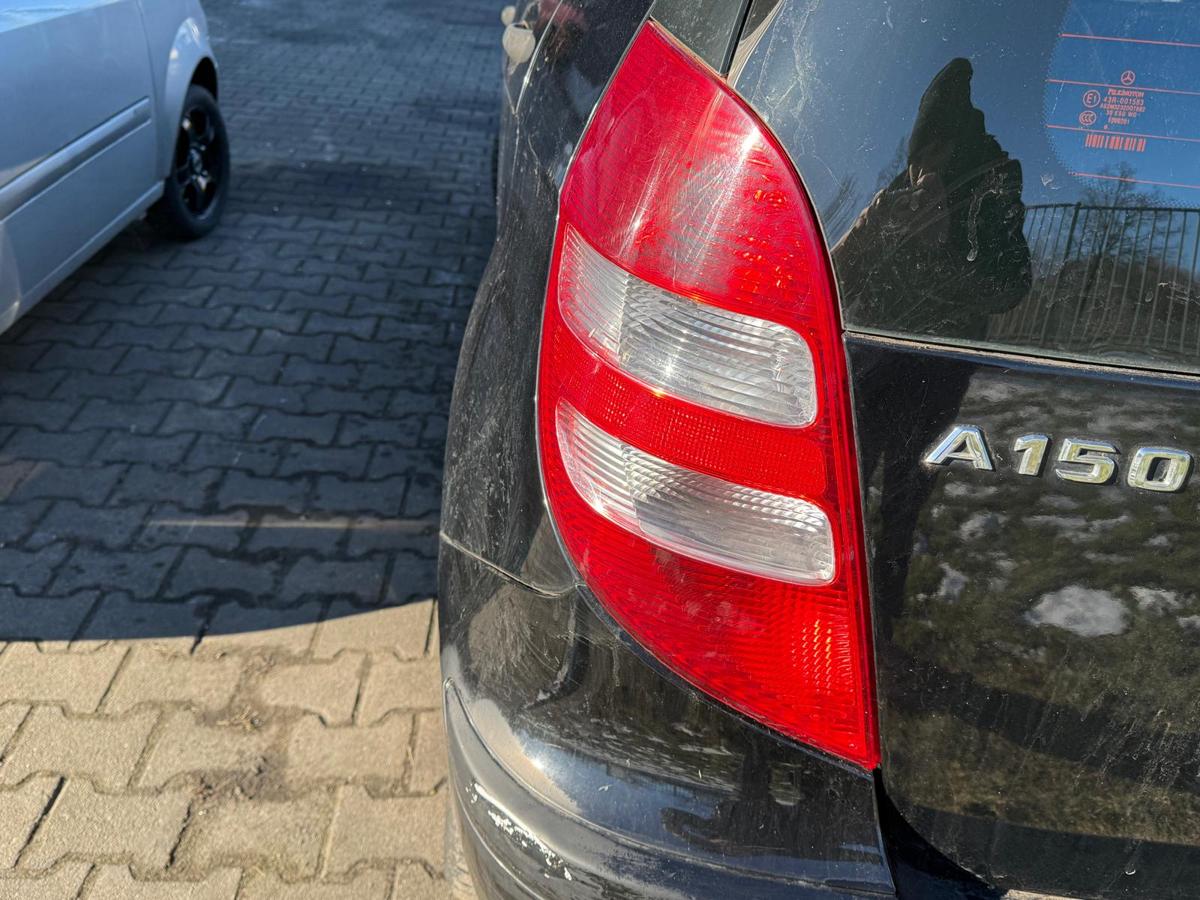 Mercedes Benz A Klasse W169 original Rücklicht Rückleuchte links BJ06